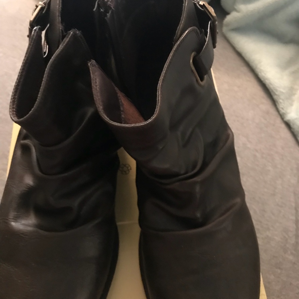 Brown short ankle boots